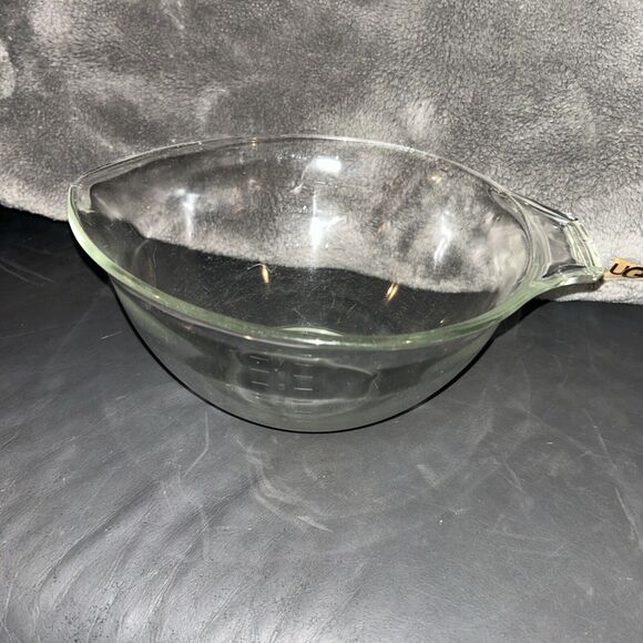 Pyrexx glass measuring bowl 8 cups - Picture 1 of 6